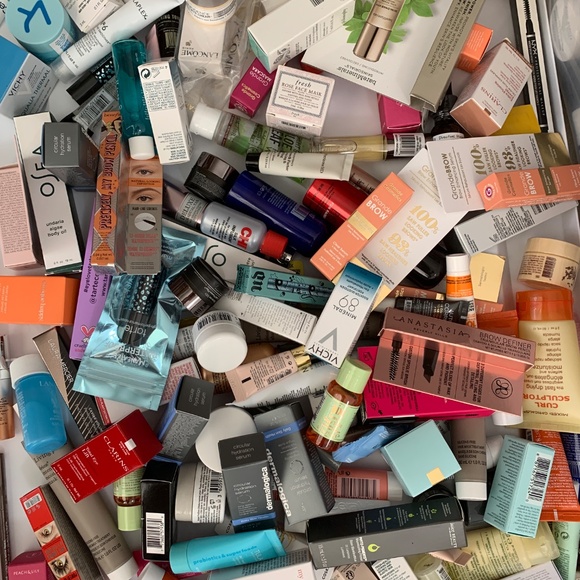 High End Lot Qty 10 Deluxe Travel Size Cosmetic Skincare Makeup Hair Samples NEW - Picture 7 of 14